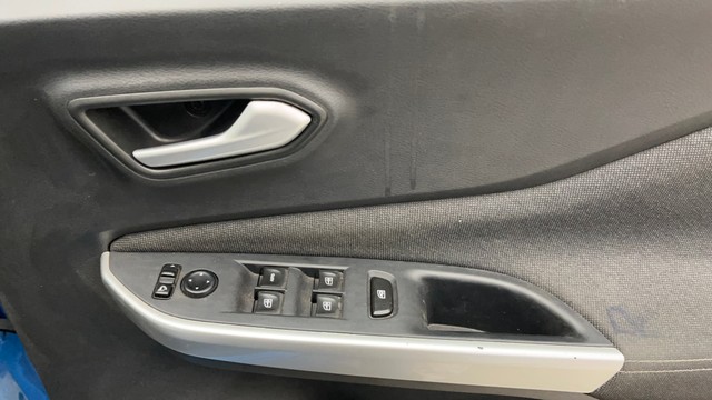 Second-hand 2023 Nissan Magnite XV AMT DT for sale in Ghaziabad-17