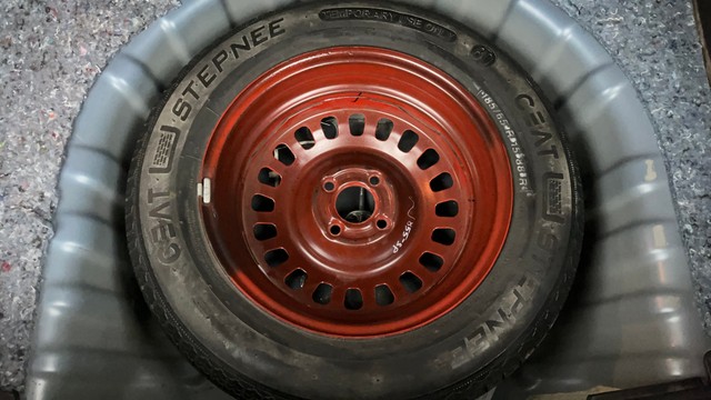 Second-hand 2023 Nissan Magnite XV AMT DT for sale in Ghaziabad-28