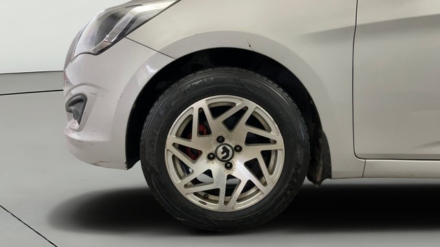 Second-hand 2015 Hyundai Verna 1.4 VTVT for sale in New Delhi-25