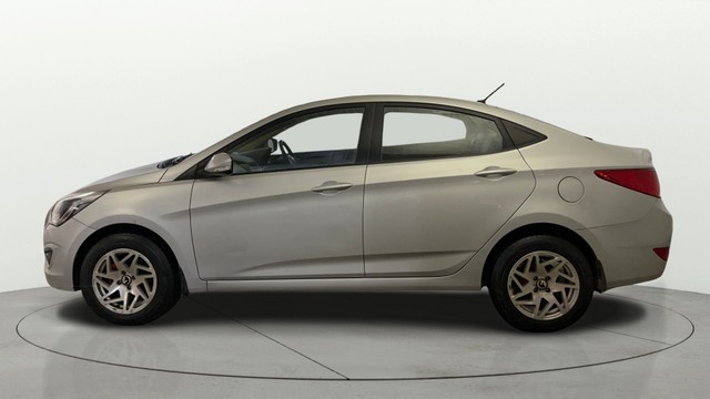 Second-hand 2015 Hyundai Verna 1.4 VTVT for sale in New Delhi-5