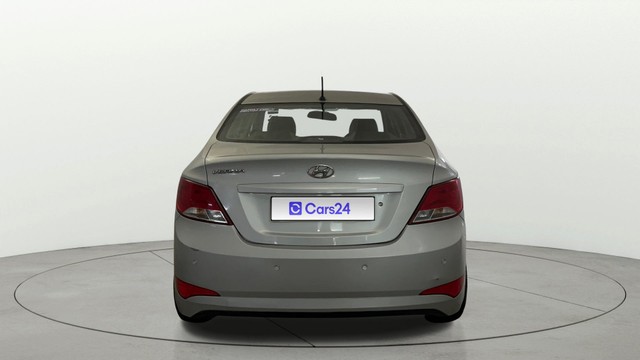 Second-hand 2015 Hyundai Verna 1.4 VTVT for sale in New Delhi-3