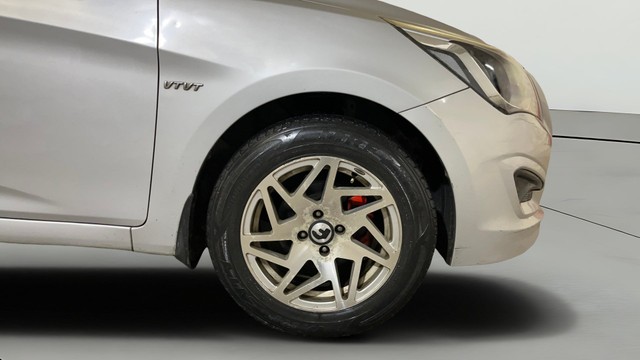 Second-hand 2015 Hyundai Verna 1.4 VTVT for sale in New Delhi-23