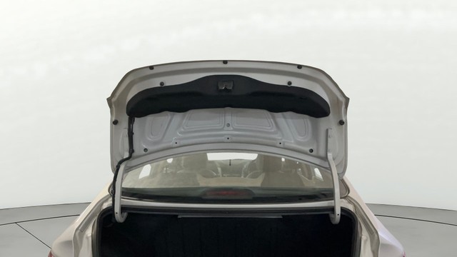 Second-hand 2015 Hyundai Verna 1.4 VTVT for sale in New Delhi-20