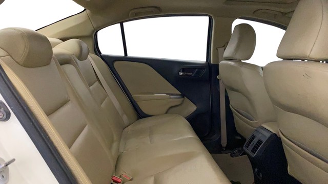 Second-hand 2015 Honda City i VTEC CVT VX for sale in New Delhi-16