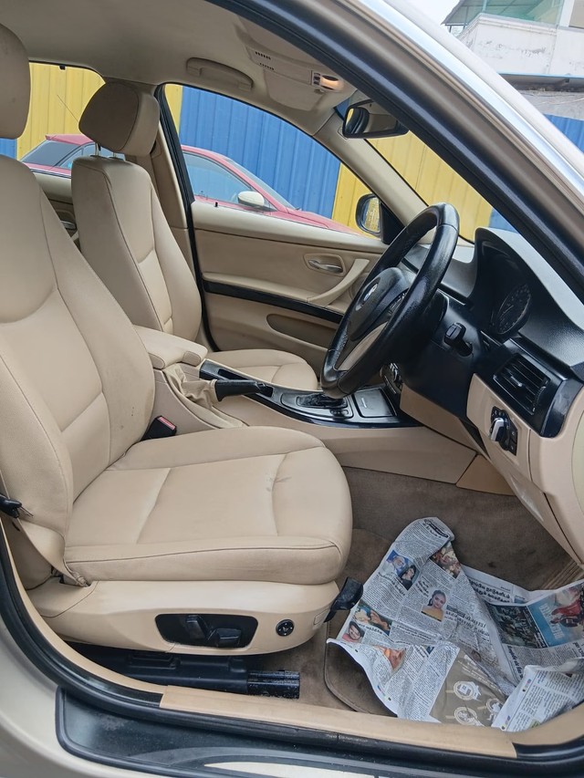 Second-hand 2010 BMW 3 Series 320d for sale in Chennai-4