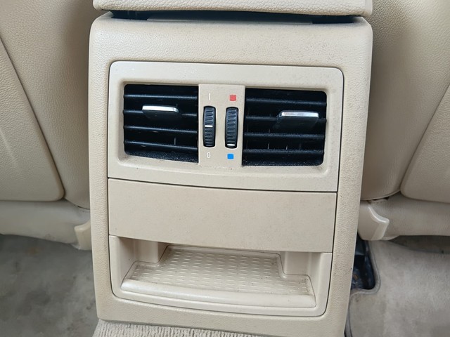 Second-hand 2010 BMW 3 Series 320d for sale in Chennai-2