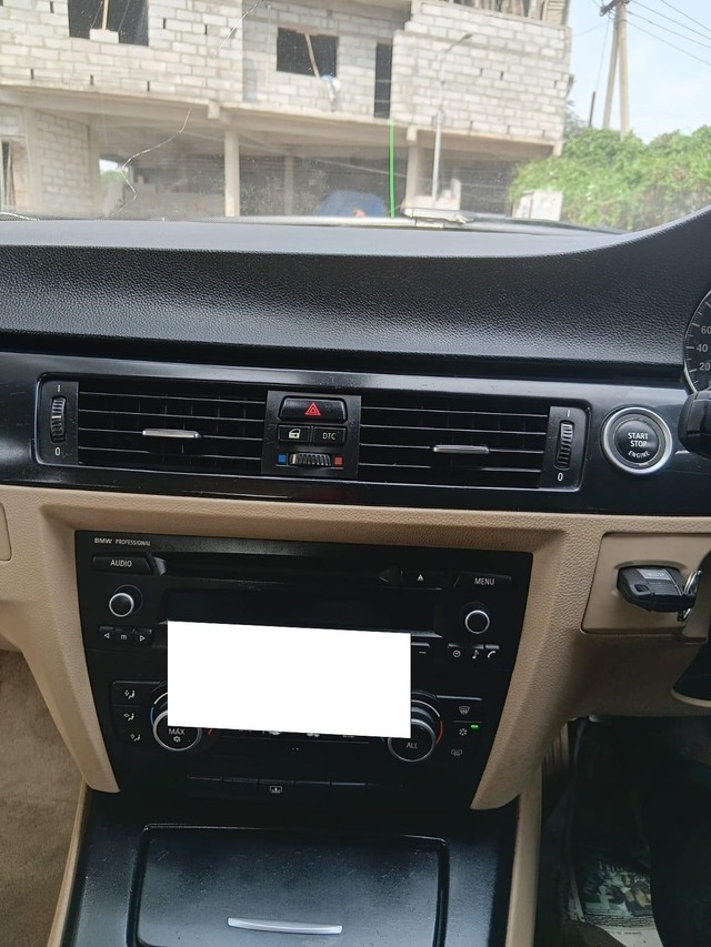 Second-hand 2010 BMW 3 Series 320d for sale in Chennai-9