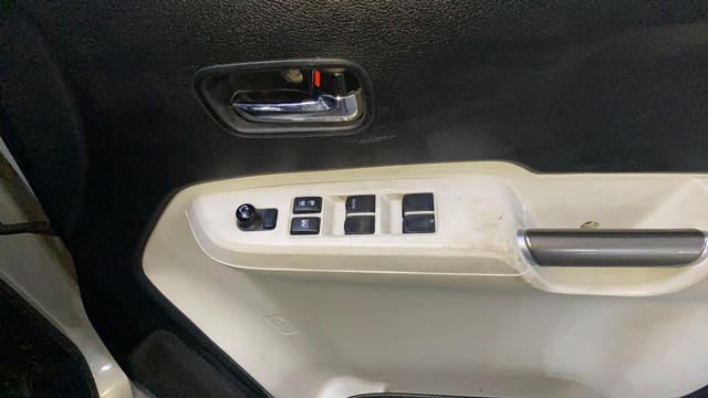 Second-hand 2017 Maruti Suzuki Ignis 1.2 Alpha BSIV for sale in Chandigarh-17