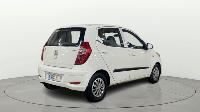 Second-hand 2016 Hyundai i10 Sportz 1.1L for sale in Chandigarh-2