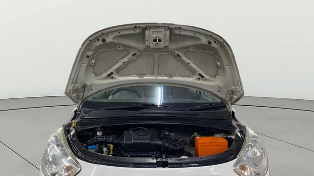 Second-hand 2016 Hyundai i10 Sportz 1.1L for sale in Chandigarh-9