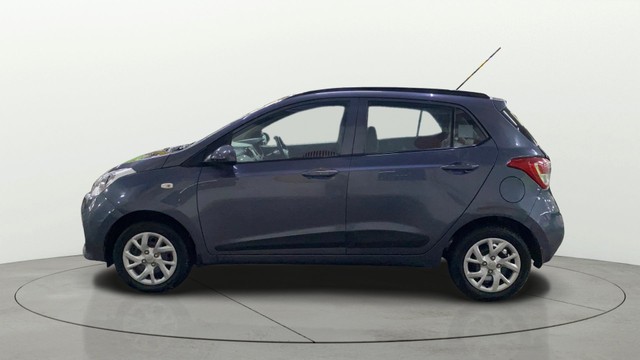 Second-hand 2017 Hyundai Grand i10 1.2 Kappa Sportz BSIV for sale in Chandigarh-5