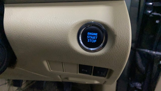 Second-hand 2018 Toyota Yaris G BSIV for sale in Chandigarh-23