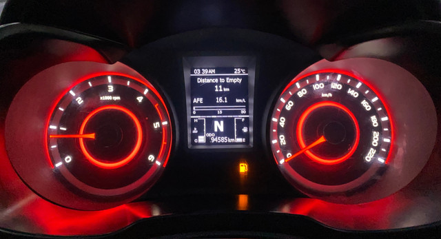 Second-hand 2021 Mahindra XUV300 W6 AMT Diesel BSVI for sale in Chandigarh-11