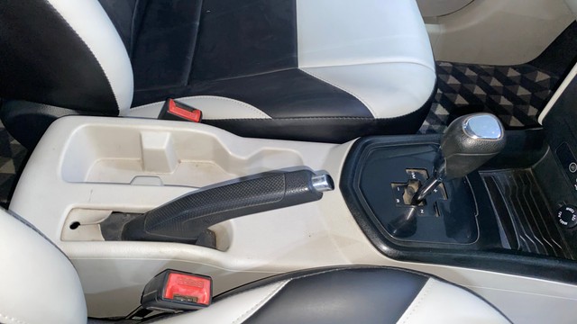 Second-hand 2021 Mahindra XUV300 W6 AMT Diesel BSVI for sale in Chandigarh-13