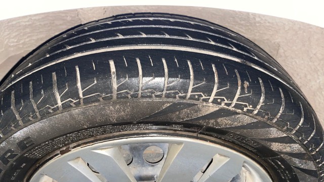 Second-hand 2018 Honda Jazz 1.5 SV i DTEC for sale in Howrah-29