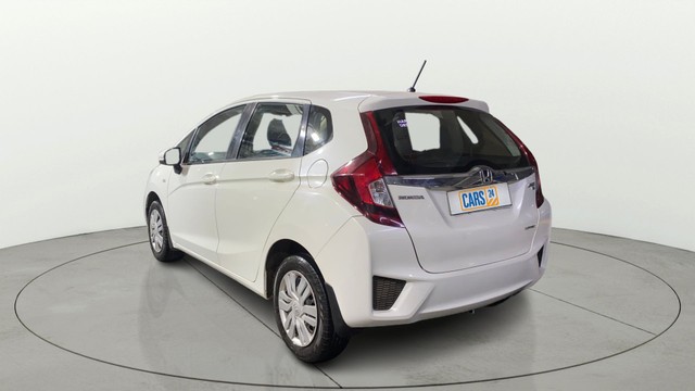 Second-hand 2018 Honda Jazz 1.5 SV i DTEC for sale in Howrah-4