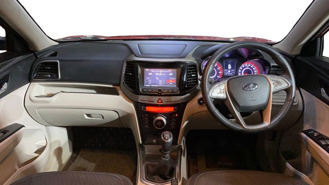 Second-hand 2022 Mahindra XUV300 W8 BSVI for sale in Howrah-10