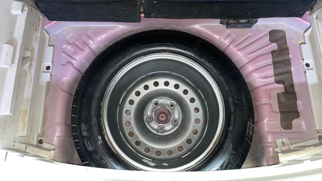 Second-hand 2022 Mahindra XUV300 W8 BSVI for sale in Howrah-28