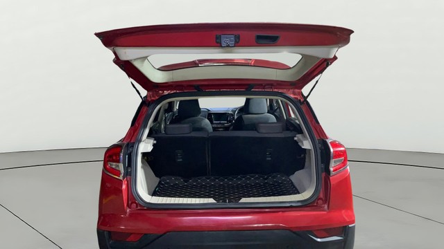 Second-hand 2022 Mahindra XUV300 W8 BSVI for sale in Howrah-20