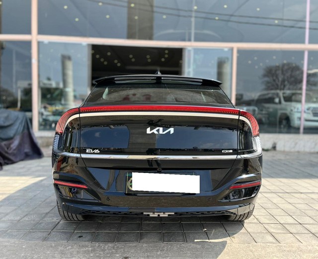 Second-hand 2022 Kia EV6 GT line AWD for sale in Bangalore-7