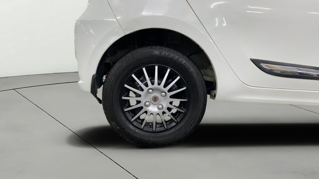 Second-hand 2023 Tata Tiago XT CNG for sale in Chandigarh-24