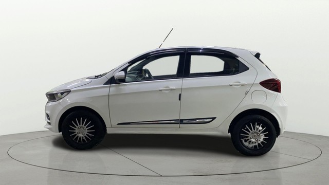 Second-hand 2023 Tata Tiago XT CNG for sale in Chandigarh-5