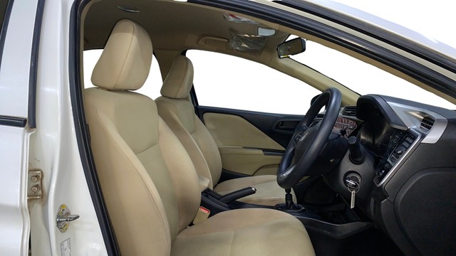 Second-hand 2019 Honda City i-VTEC SV for sale in Chandigarh-15