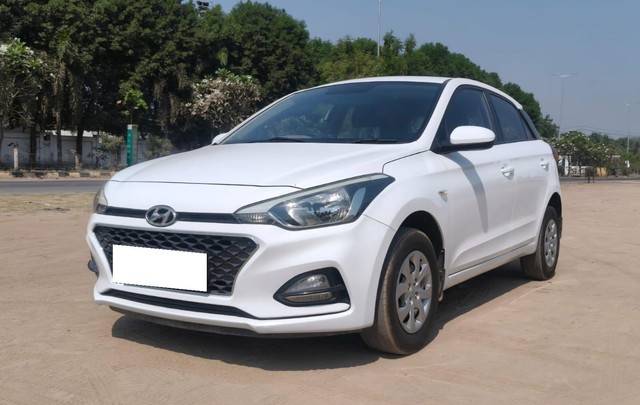 Second-hand 2019 Hyundai i20 Magna Plus BSIV for sale in Vadodara-4