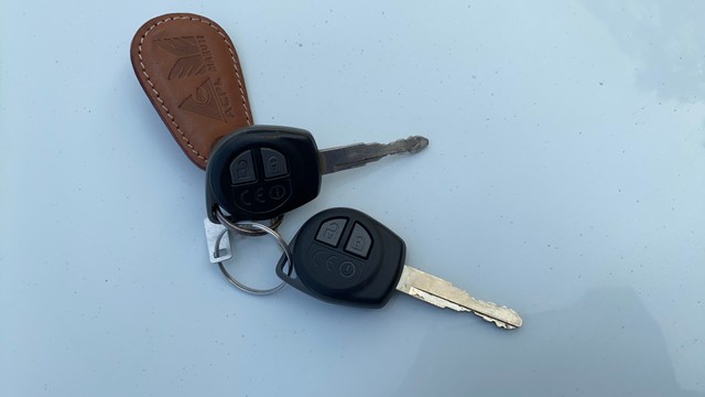 Second-hand 2018 Maruti Suzuki Swift Dzire AMT VXI for sale in Vadodara-21