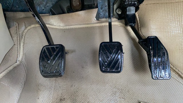 Second-hand 2019 Maruti Suzuki Swift Dzire VXI 1.2 for sale in Vadodara-14