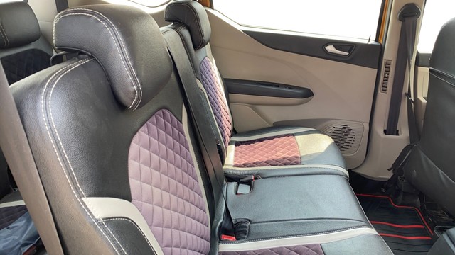 Second-hand 2022 Renault Triber RXZ EASY-R AMT BSVI for sale in Vadodara-16