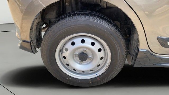 Maruti Suzuki Swift LXI Second-hand 2022 Maruti Suzuki Swift LXI for sale in Vadodara-24