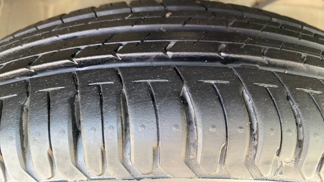 Maruti Suzuki Swift LXI Second-hand 2022 Maruti Suzuki Swift LXI for sale in Vadodara-28