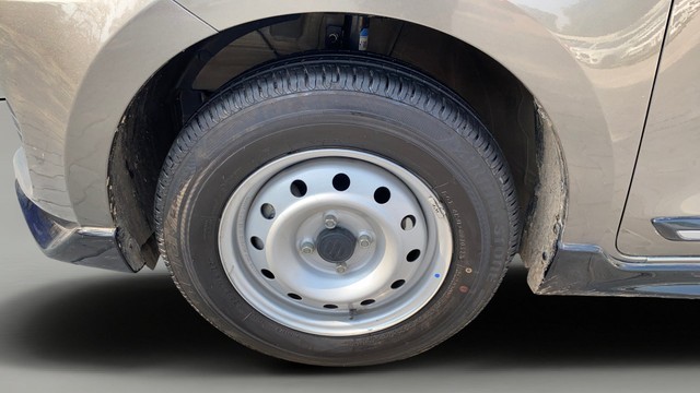 Maruti Suzuki Swift LXI Second-hand 2022 Maruti Suzuki Swift LXI for sale in Vadodara-25