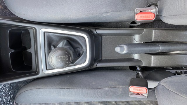 Maruti Suzuki Swift LXI Second-hand 2022 Maruti Suzuki Swift LXI for sale in Vadodara-13