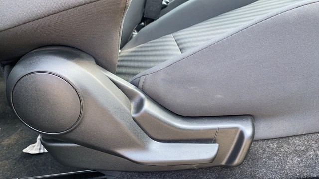 Maruti Suzuki Swift LXI Second-hand 2022 Maruti Suzuki Swift LXI for sale in Vadodara-18