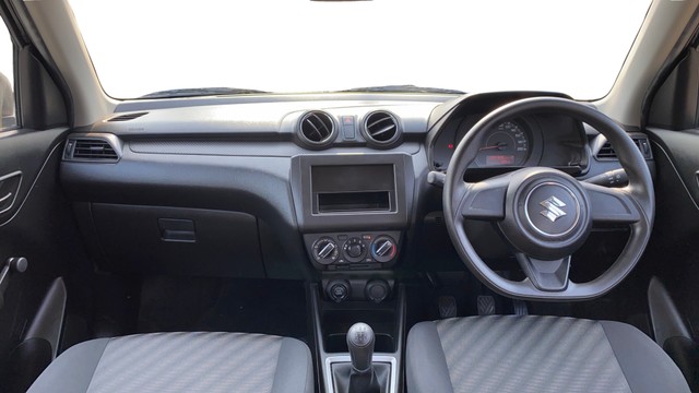Maruti Suzuki Swift LXI Second-hand 2022 Maruti Suzuki Swift LXI for sale in Vadodara-10