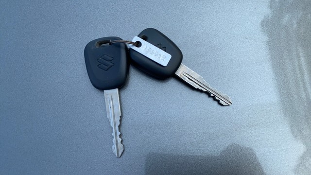 Maruti Suzuki Swift LXI Second-hand 2022 Maruti Suzuki Swift LXI for sale in Vadodara-21