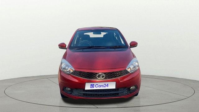 Second-hand 2018 Tata Tigor 1.2 Revotron XT for sale in Vadodara-7