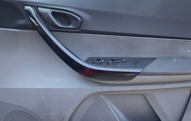 Second-hand 2018 Tata Tigor 1.2 Revotron XT for sale in Vadodara-17