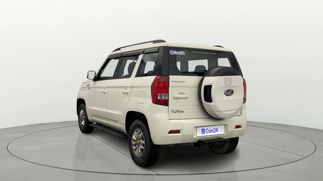 Second-hand 2017 Mahindra TUV 300 T8 for sale in Lucknow-4