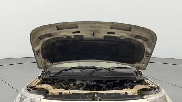 Second-hand 2017 Mahindra TUV 300 T8 for sale in Lucknow-9