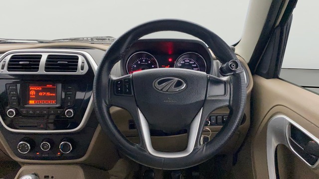 Second-hand 2017 Mahindra TUV 300 T8 for sale in Lucknow-12