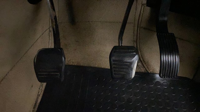 Second-hand 2017 Mahindra TUV 300 T8 for sale in Lucknow-14