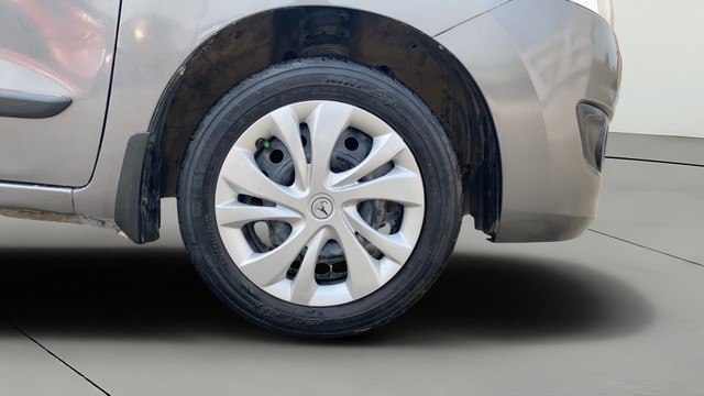 Second-hand 2017 Maruti Suzuki Wagon R AMT VXI for sale in Patna-23