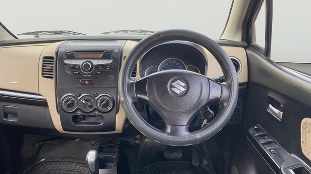 Second-hand 2017 Maruti Suzuki Wagon R AMT VXI for sale in Patna-12