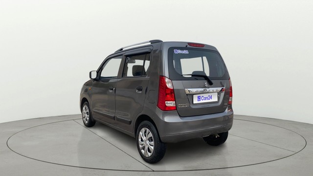 Second-hand 2017 Maruti Suzuki Wagon R AMT VXI for sale in Patna-4