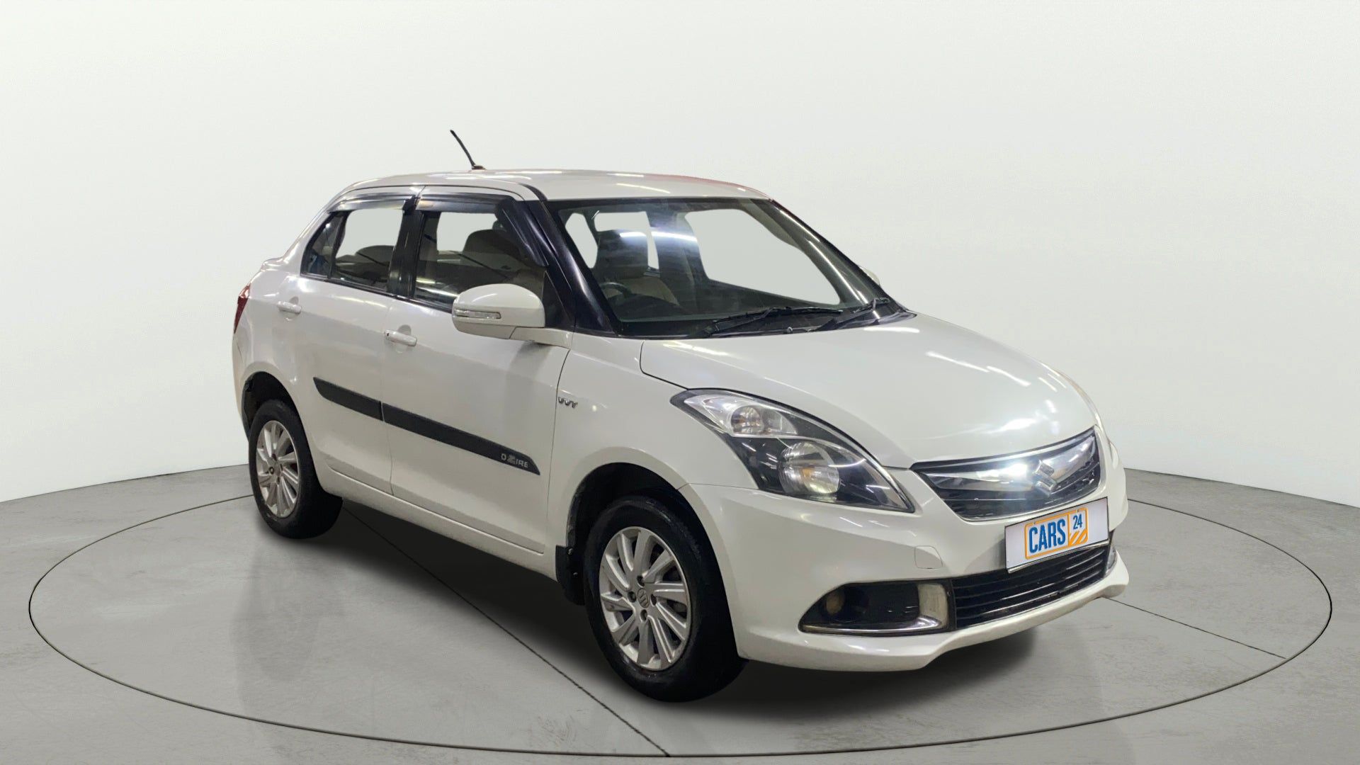 Buy Used Maruti Suzuki Swift Dzire ZXI of 2017 model @ 3,49,636