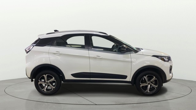 Second-hand 2021 Tata Nexon XZA Plus AMT BSVI for sale in Indore-1