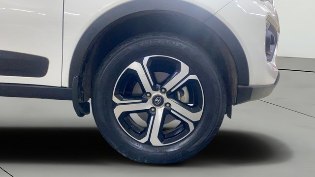 Second-hand 2021 Tata Nexon XZA Plus AMT BSVI for sale in Indore-24